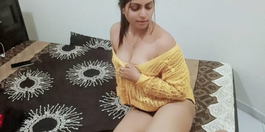 9643077921; Girls seeking gold digger booking in INA Colony Delhi NCR